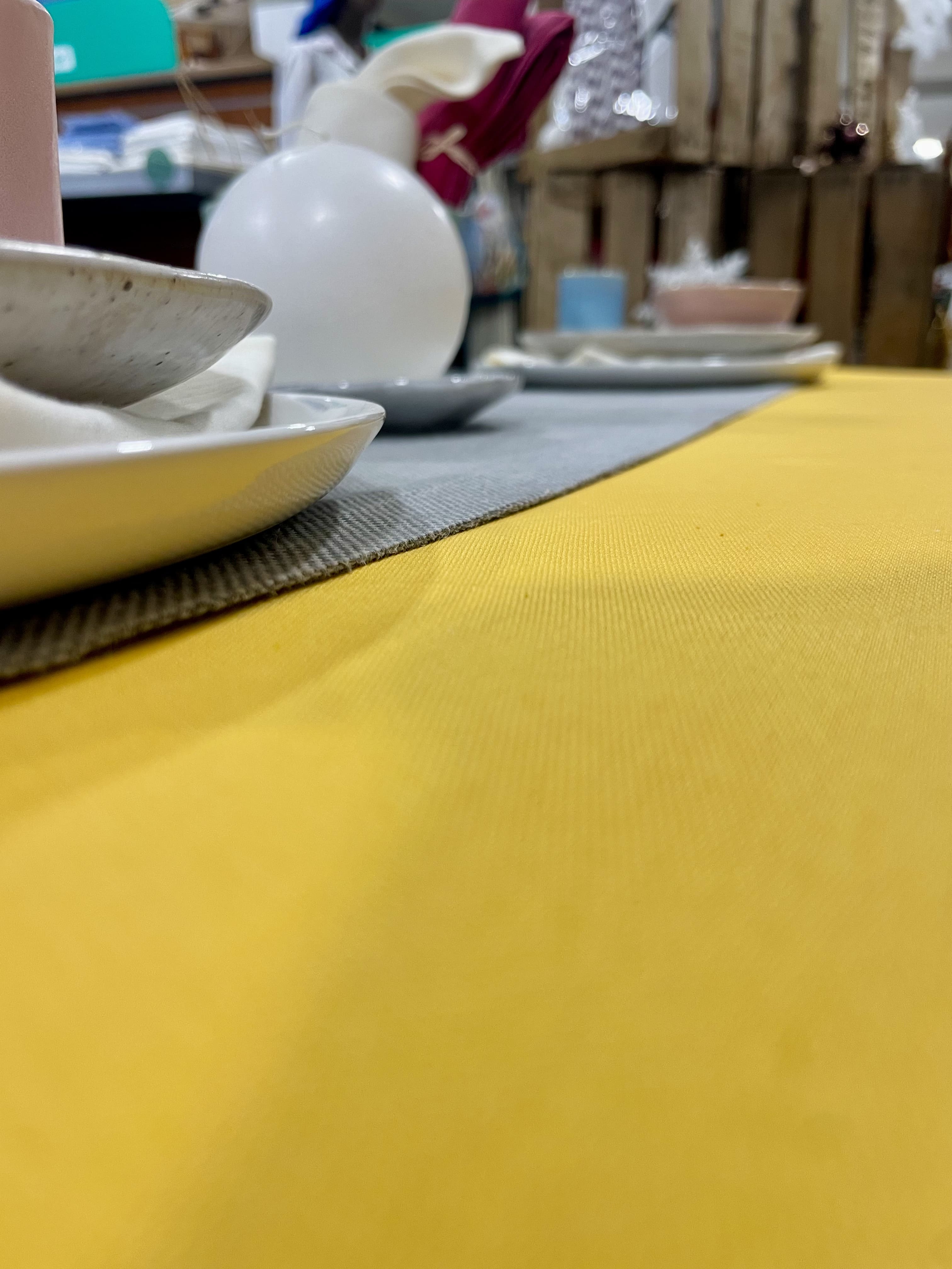 Nappe de table jaune moutarde satin 100 % coton, recyclé